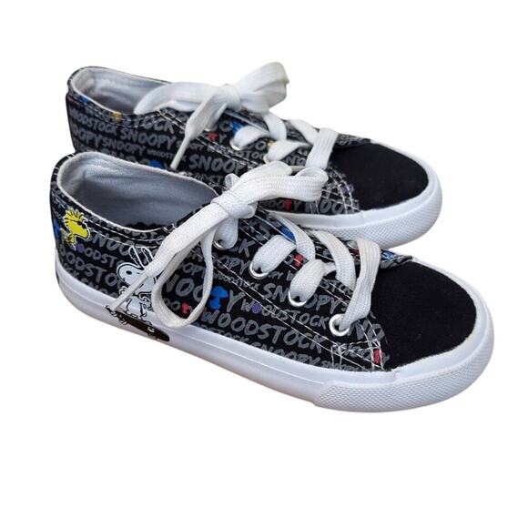 Peanuts Snoopy Black Canvas Lace-Up Converse Style Children's Shoes Size 10 - Picture 1 of 10